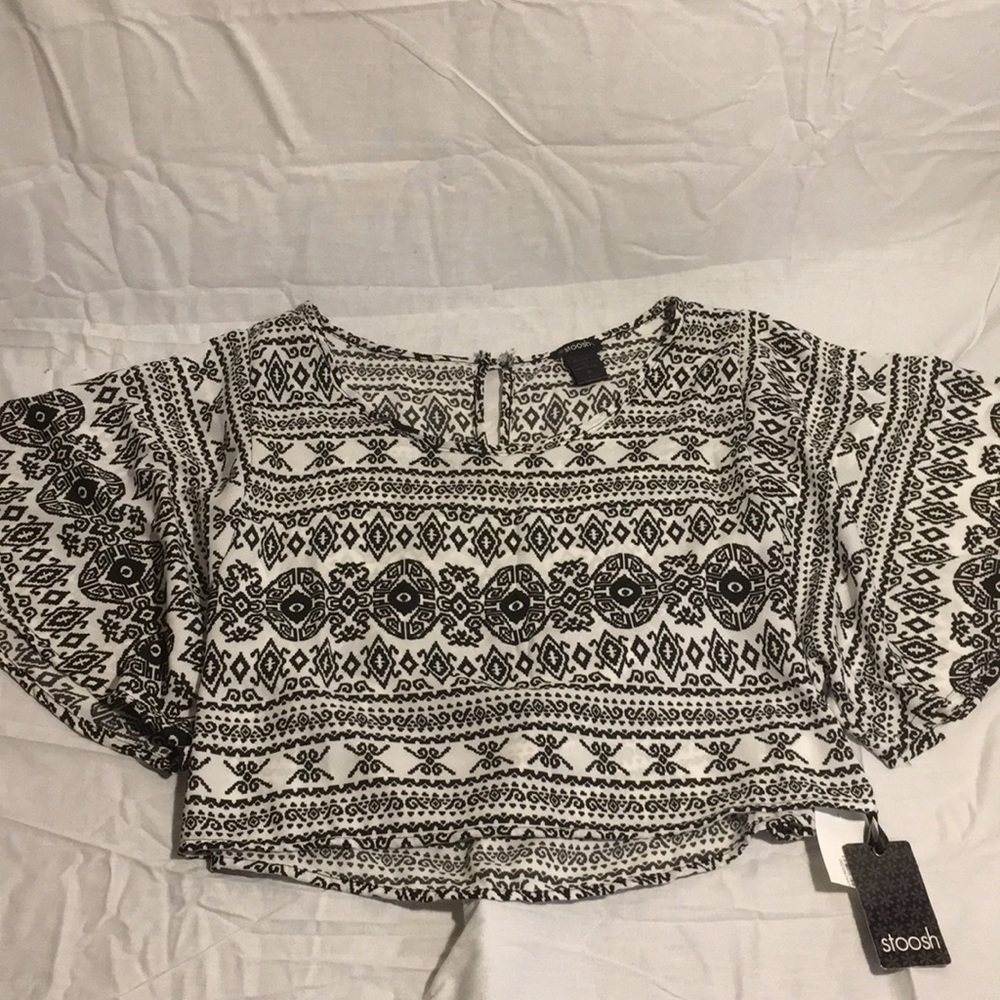 Black and white crop top nwt